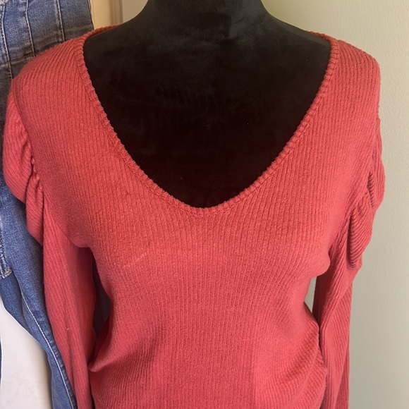 NWT paper crane puff sleeve knit top - Picture 3 of 10